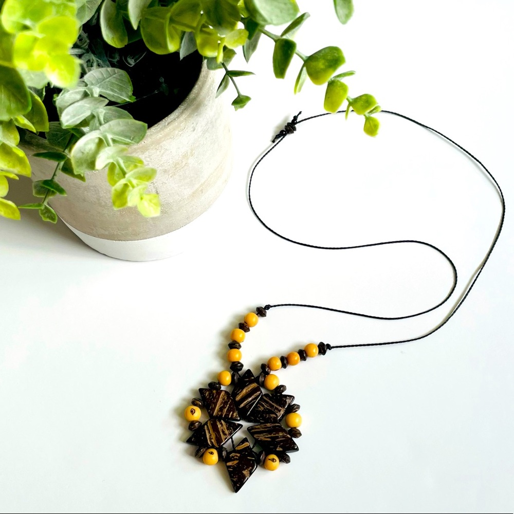 Wooden Beaded Ling Necklace